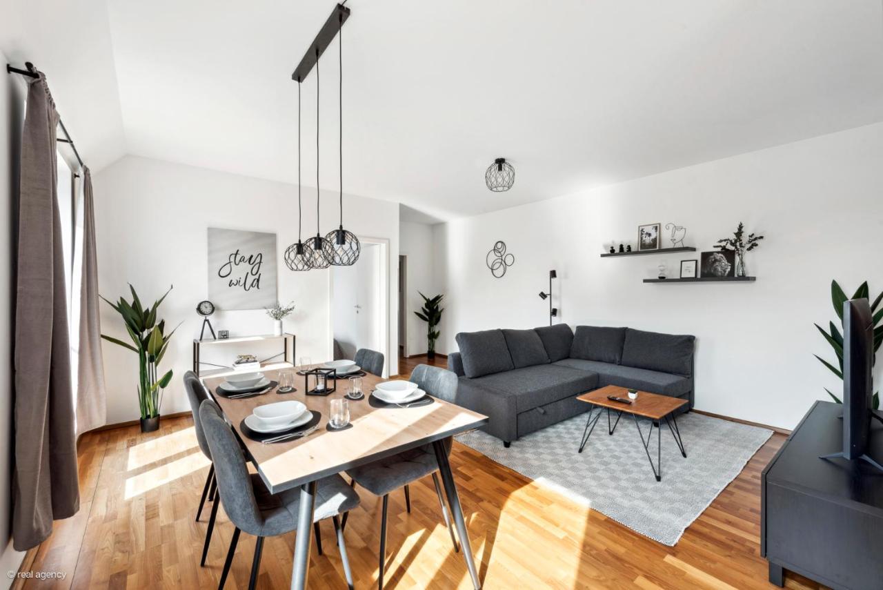 Bernhards Apartment Stadthalle - Klima & Terrasse เวียนนา ภายนอก รูปภาพ