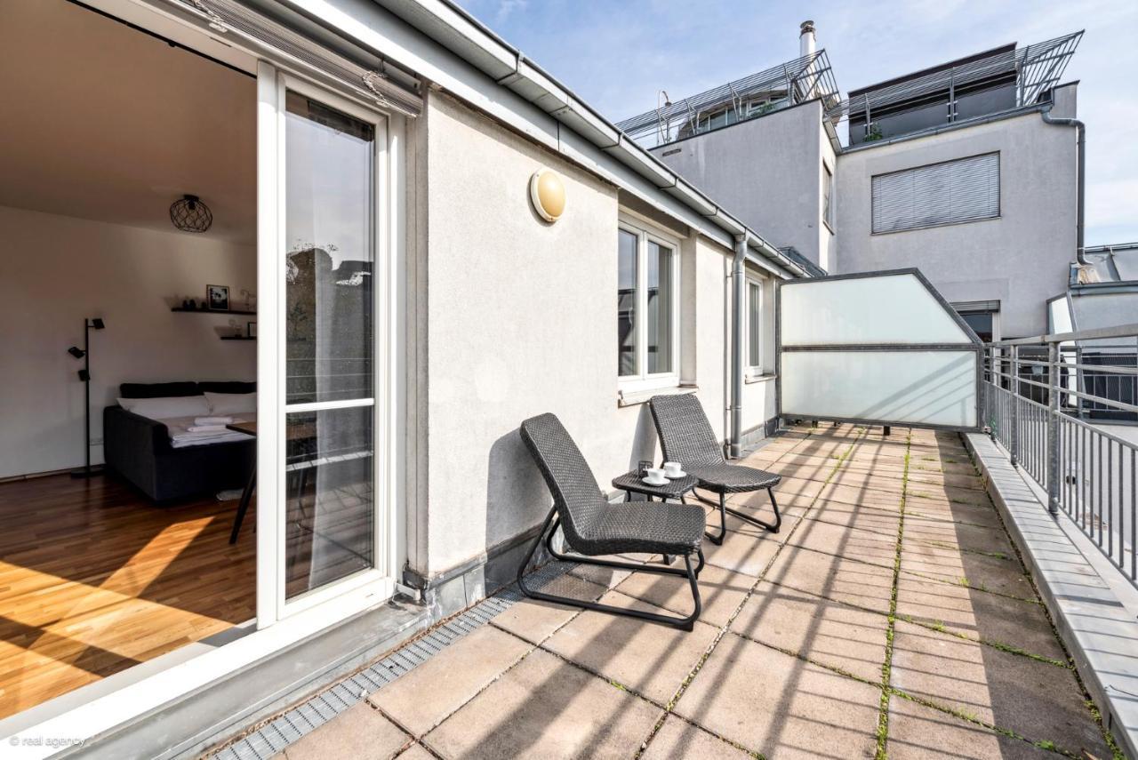 Bernhards Apartment Stadthalle - Klima & Terrasse เวียนนา ภายนอก รูปภาพ